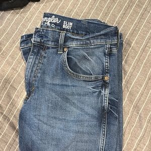 Wrangler blue jeans, 32x34, slim boot